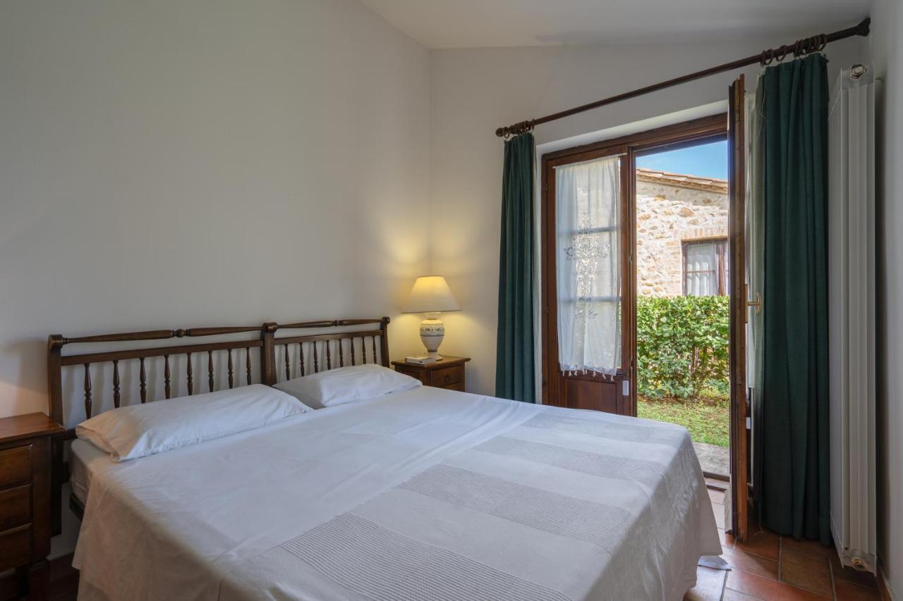 Le Rocche Di Valiano Aparthotel Exterior photo