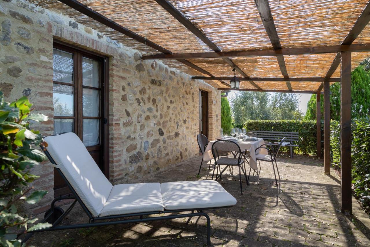 Le Rocche Di Valiano Aparthotel Exterior photo