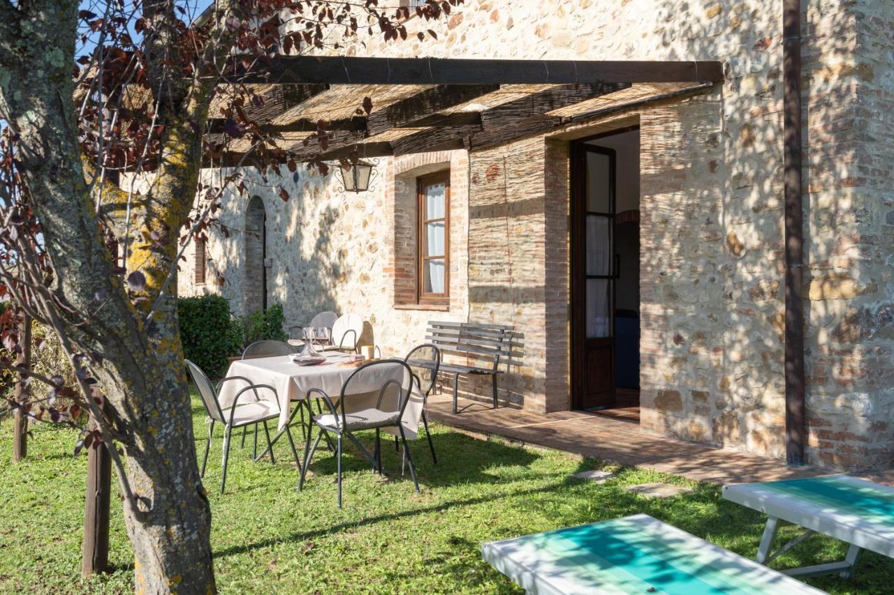 Le Rocche Di Valiano Aparthotel Exterior photo